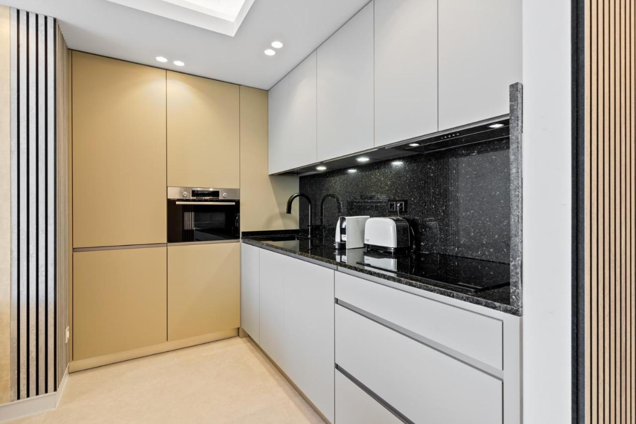 דירות מארבלה Fully Renovated Frontline Flat מראה חיצוני תמונה