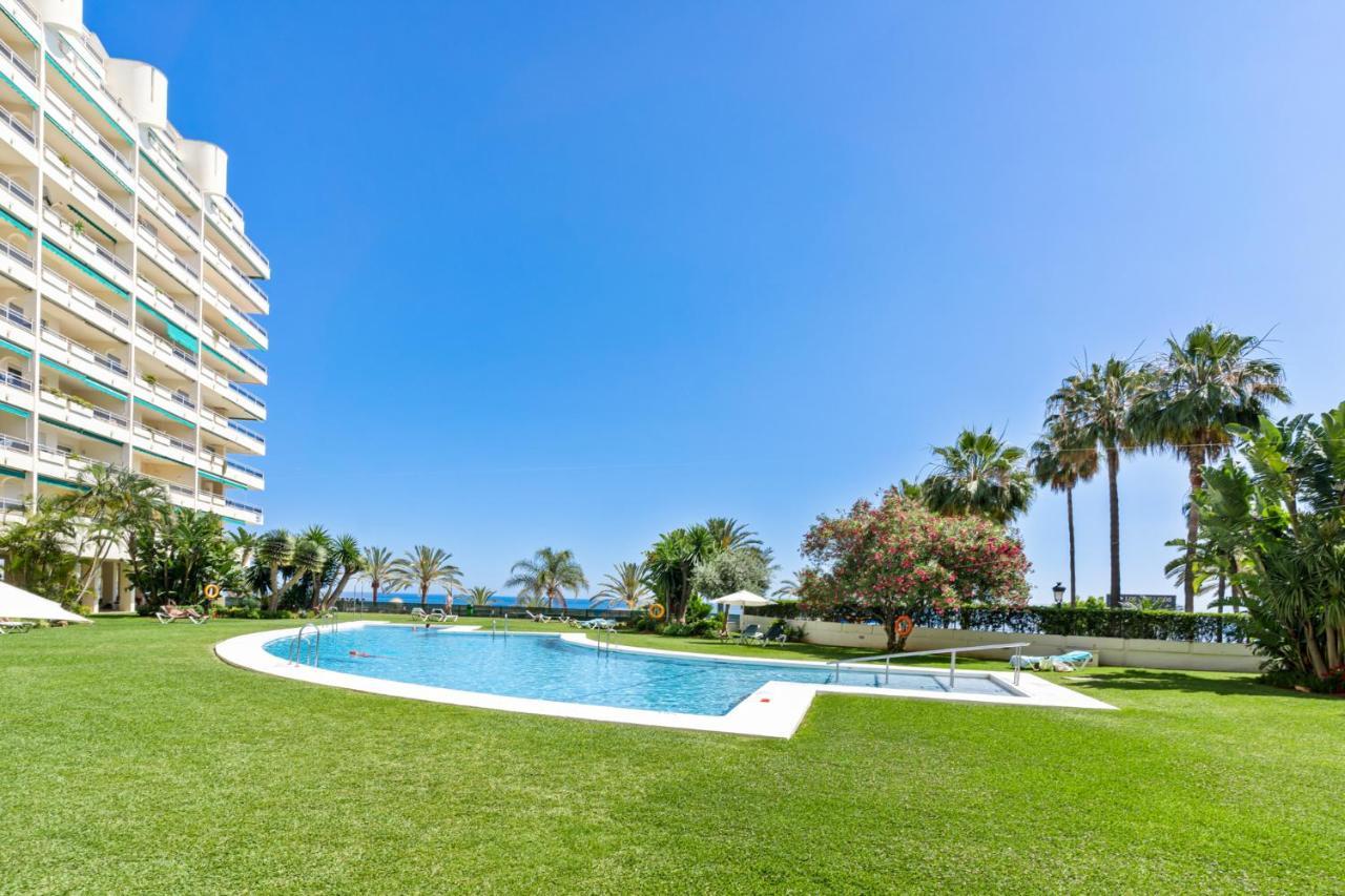 דירות מארבלה Fully Renovated Frontline Flat מראה חיצוני תמונה